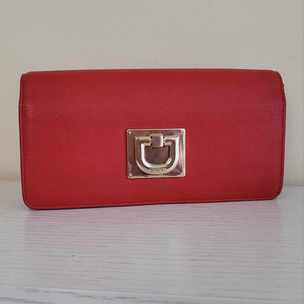 DKNY wallet
